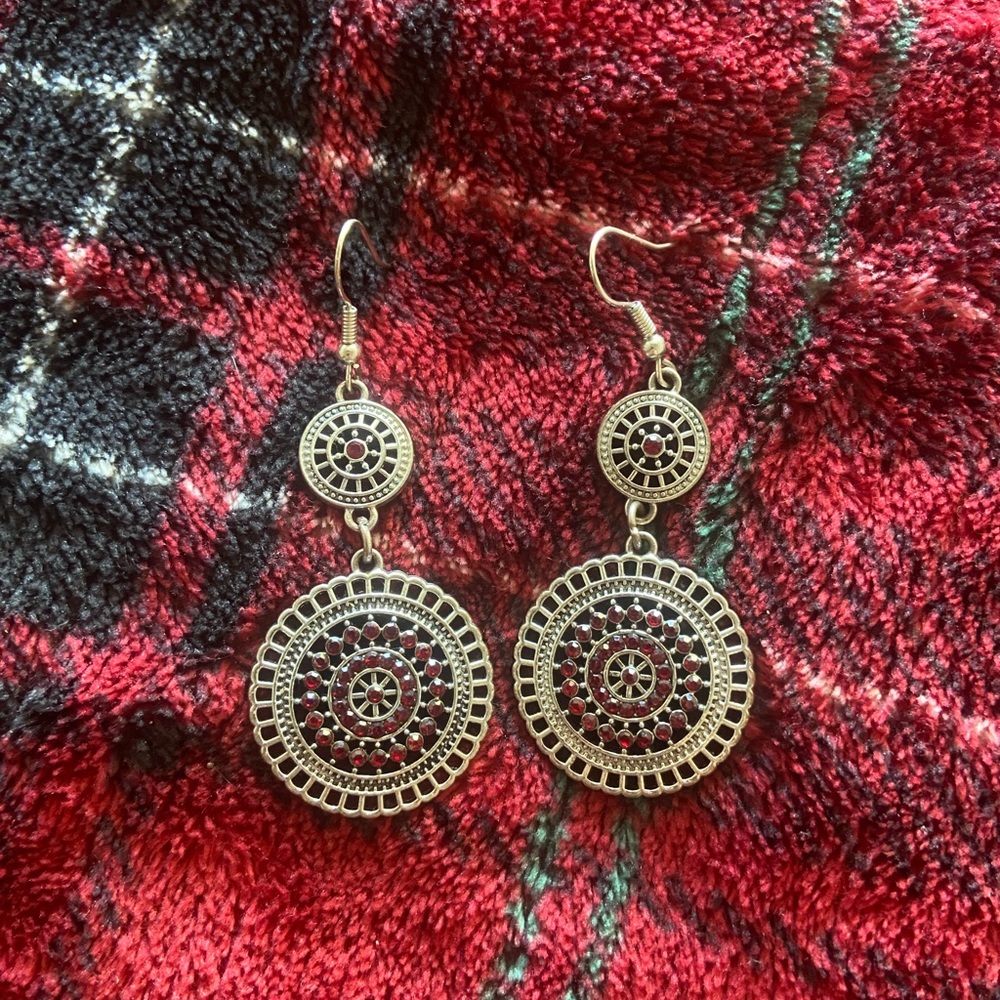 Circle earrings